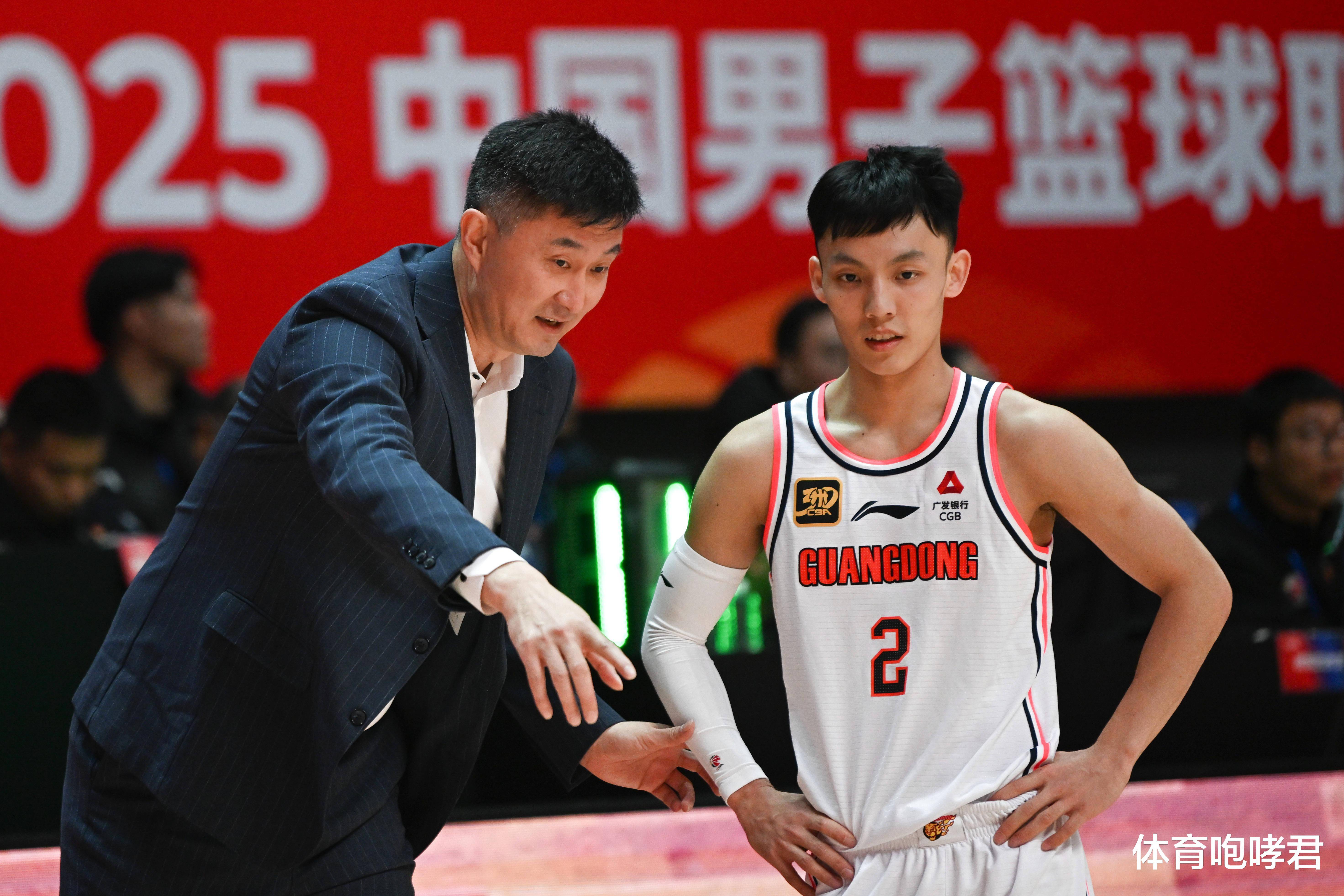 开云体育-转折点深圳男篮内部沟通，CBA季后赛冲刺阶段攻防权衡，信心回归，高层口径保持一致的简单介绍